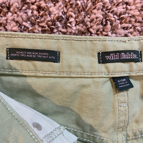 NWOT green faded checkered pattern Jean shorts - Picture 5 of 5